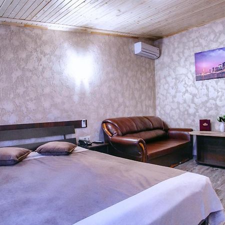 לבוב Hotel Fortuna מראה חיצוני תמונה