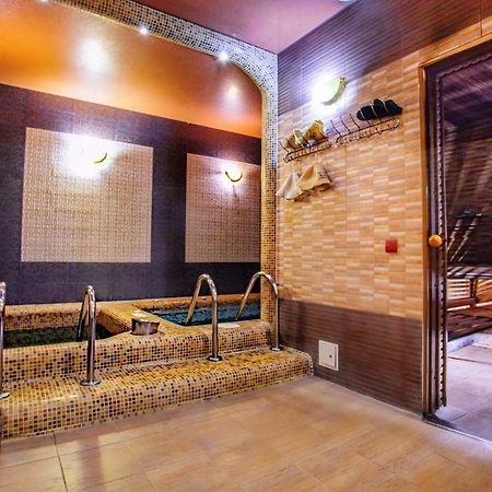 לבוב Hotel Fortuna מראה חיצוני תמונה