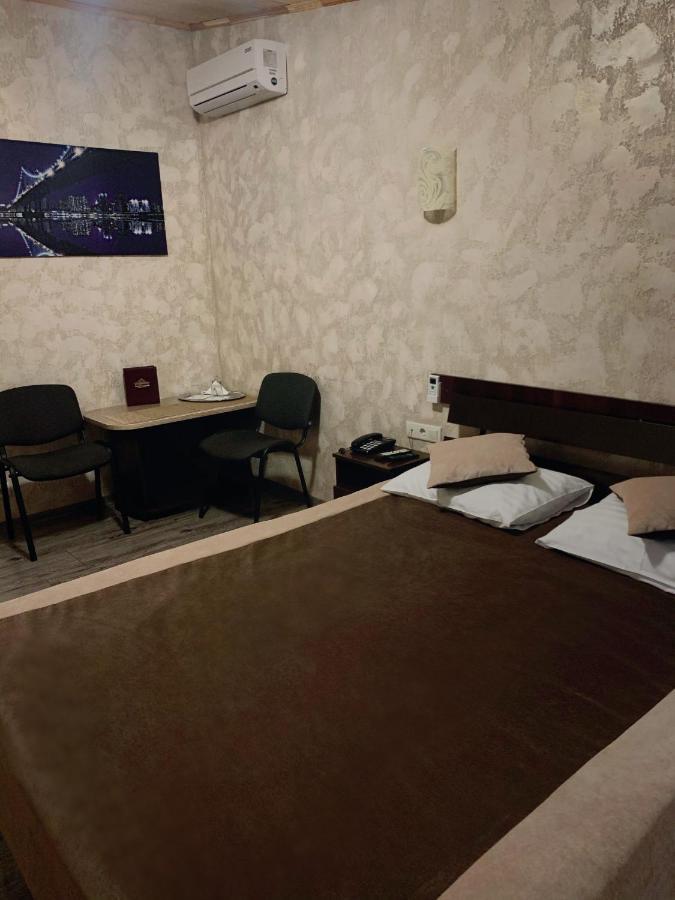 לבוב Hotel Fortuna מראה חיצוני תמונה
