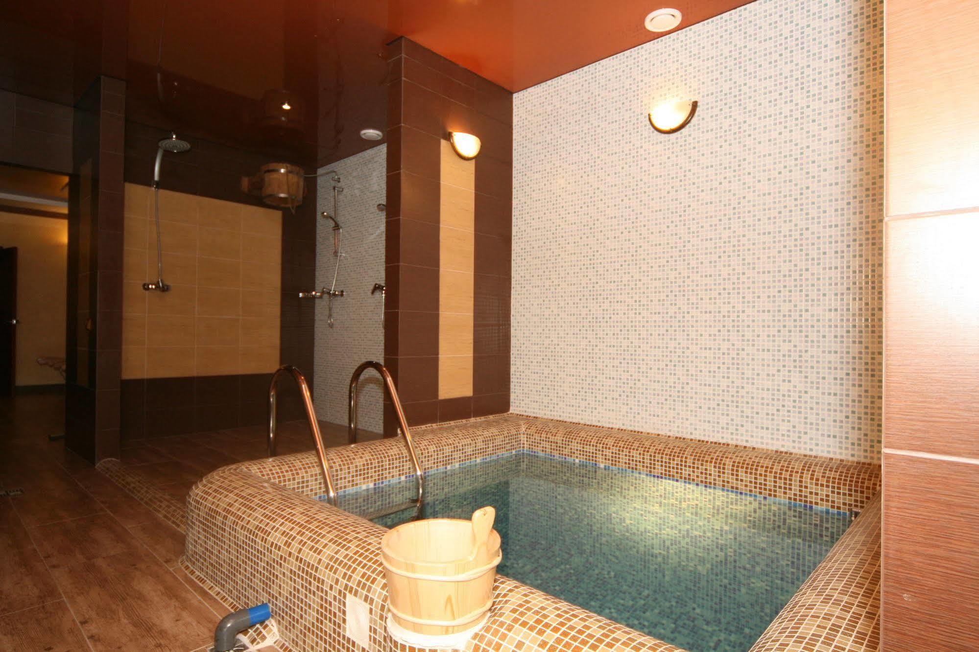 לבוב Hotel Fortuna מראה חיצוני תמונה