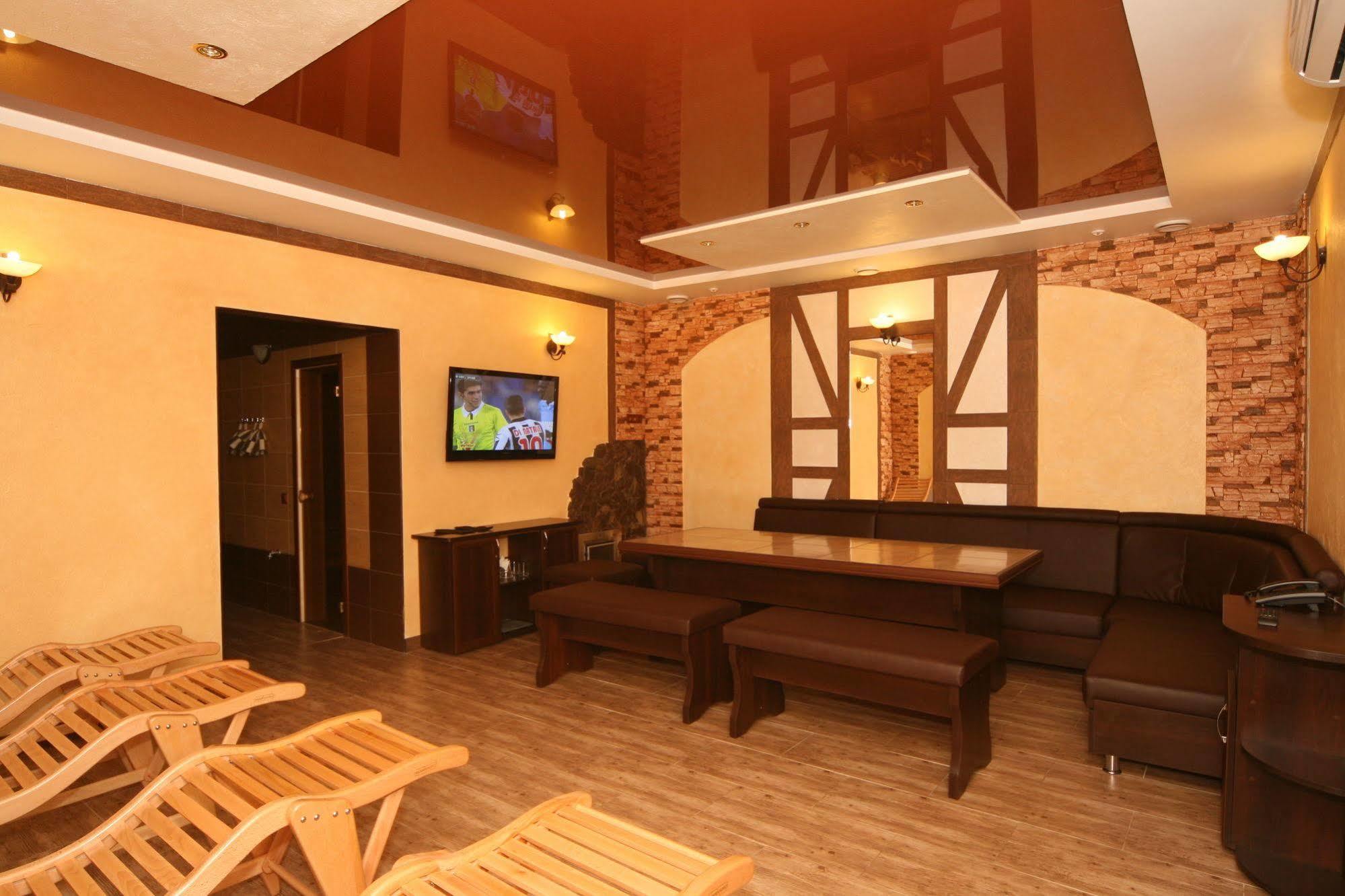 לבוב Hotel Fortuna מראה חיצוני תמונה
