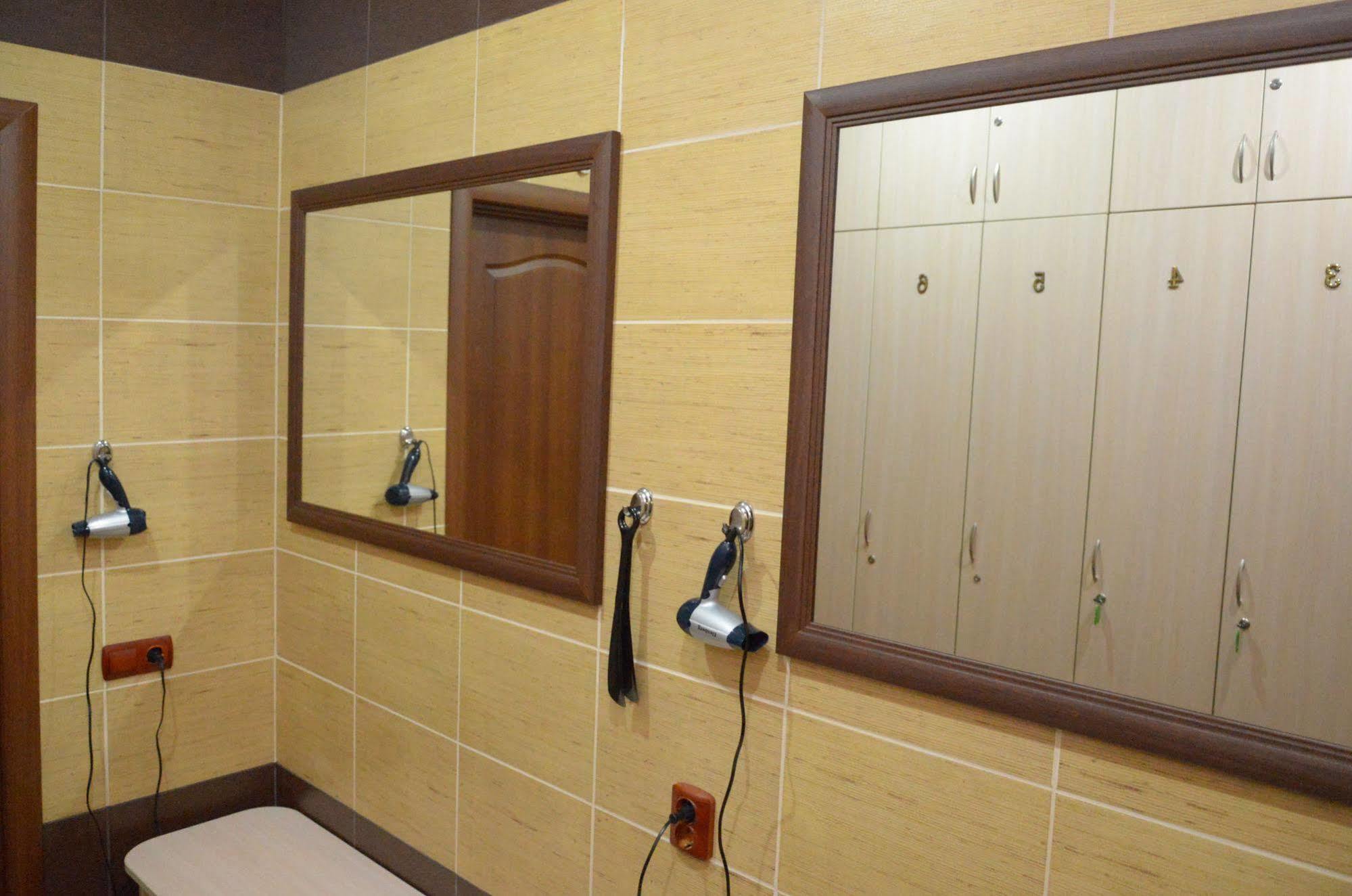 לבוב Hotel Fortuna מראה חיצוני תמונה